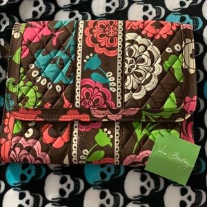 Vera Bradley jewelry folio.